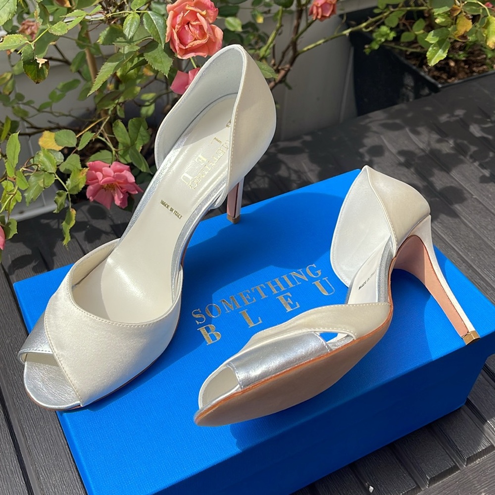 Something Bleu - Ivory Satin Wedding Shoes - Size 8.5